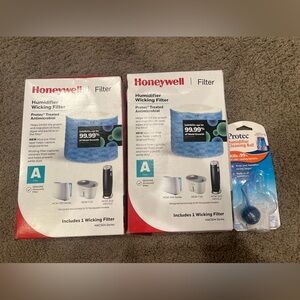 Honeywell Humidifier Filters and Cleaning Ball